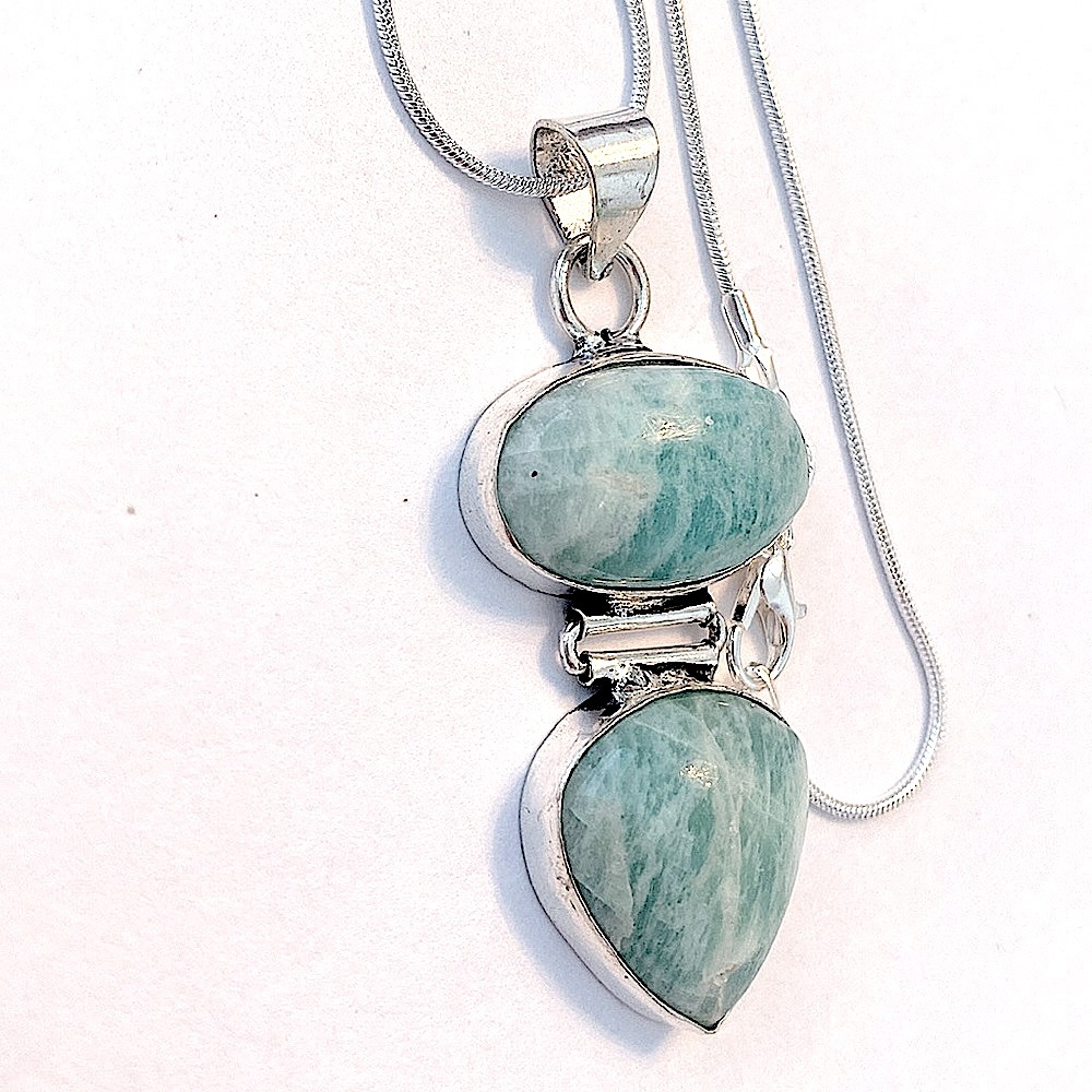2 inch, 2 stone, hinged, Amazonite pendant on a silver chain. - Picture 4 of 4